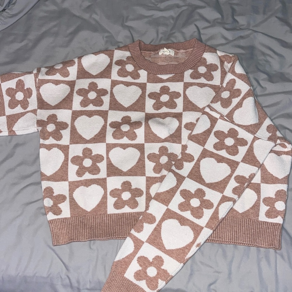Debut sweater